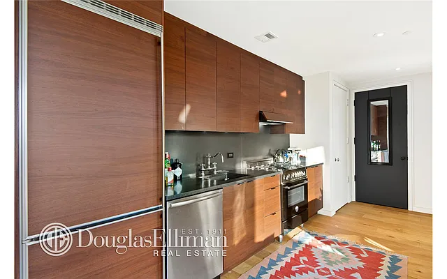 Rented by Douglas Elliman | media 26