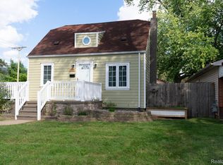 6305 Hazel St, Taylor, MI 48180