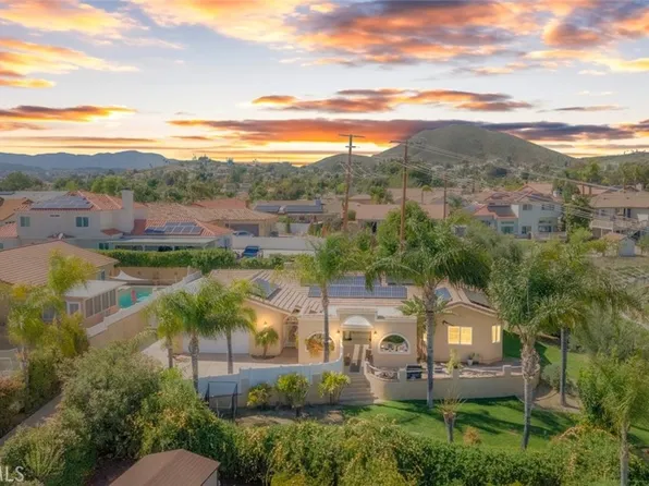 30037 White Wake Dr, Canyon Lake, CA 92587