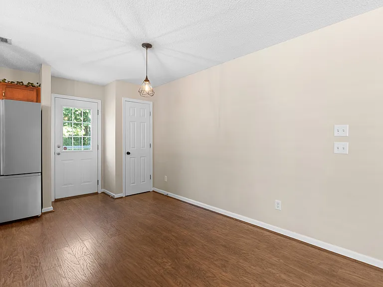 228 Rindle Dr — Photo 8