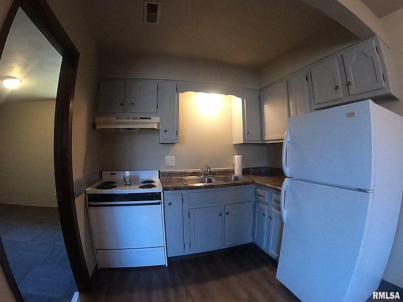 4th image of 1107 Pekin Ave #C