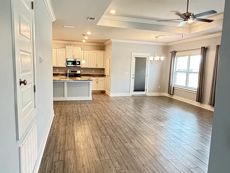 7035 Marble Ct — Photo 4