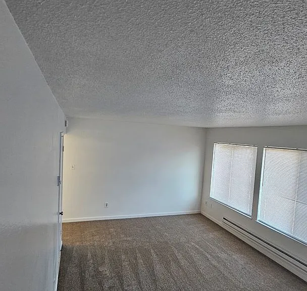 330 Alemany Blvd — Photo 8