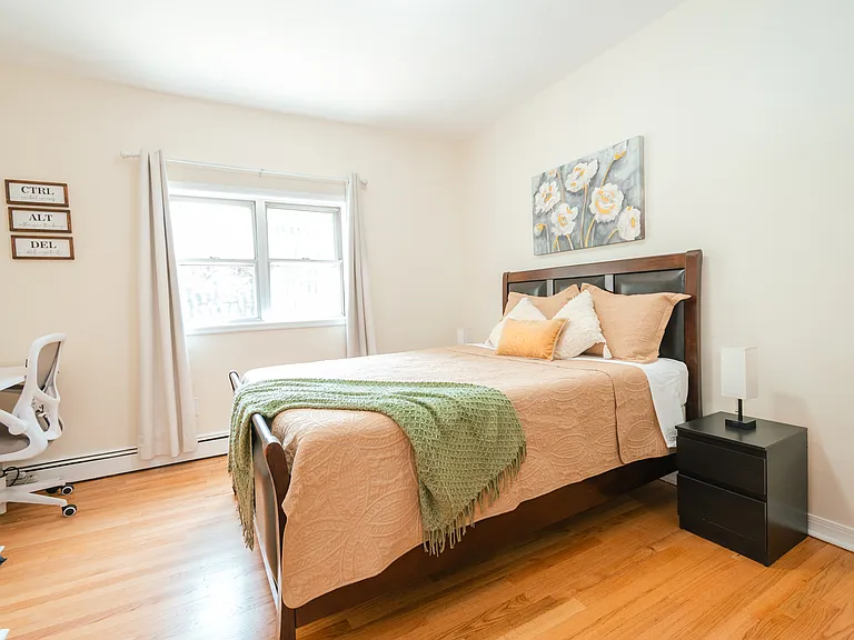 18 Van Rensselaer St #1 — Photo 14