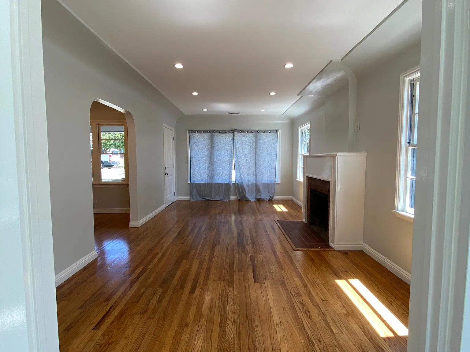 147 El Nido Ave — Photo 4