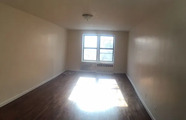 Rented by Smart NY Realty LLC | media 7