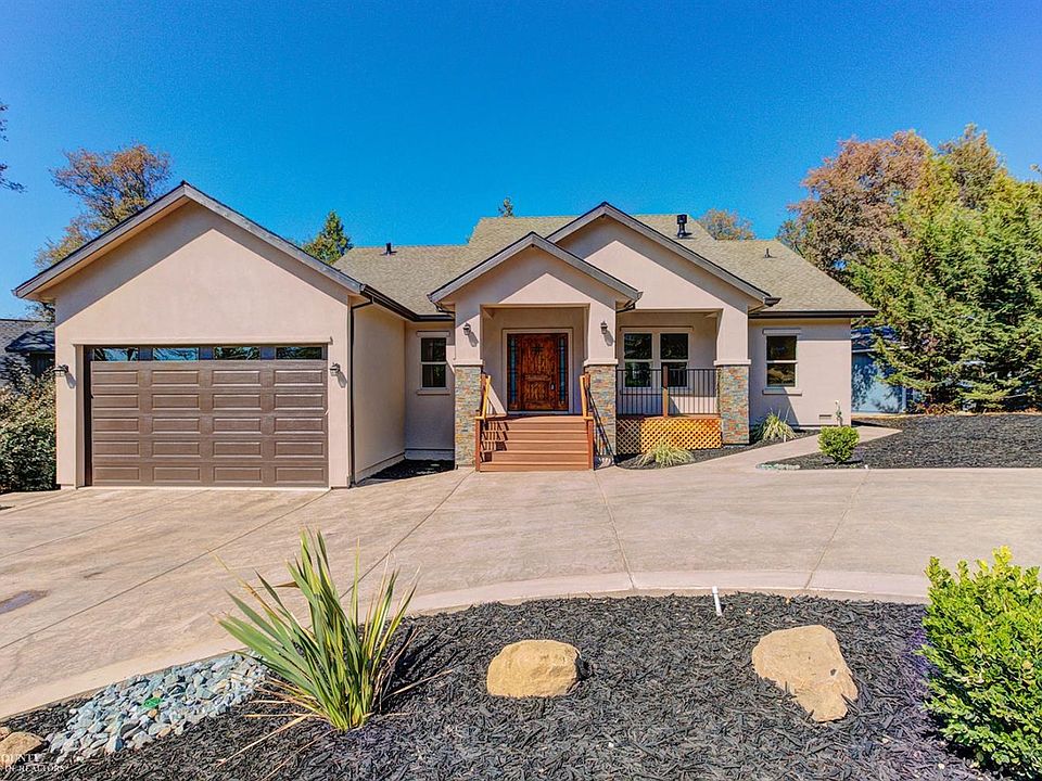 1st image of 17864 Huckleberry Dr
