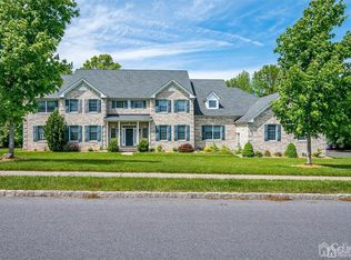 12 Hayduk Dr, Edison, NJ 08820