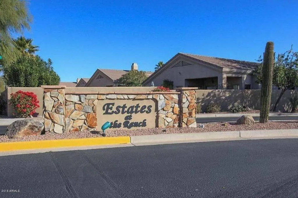 4 bed, 2.5 bath, 2104 sqft, $2,900 — Photo 1