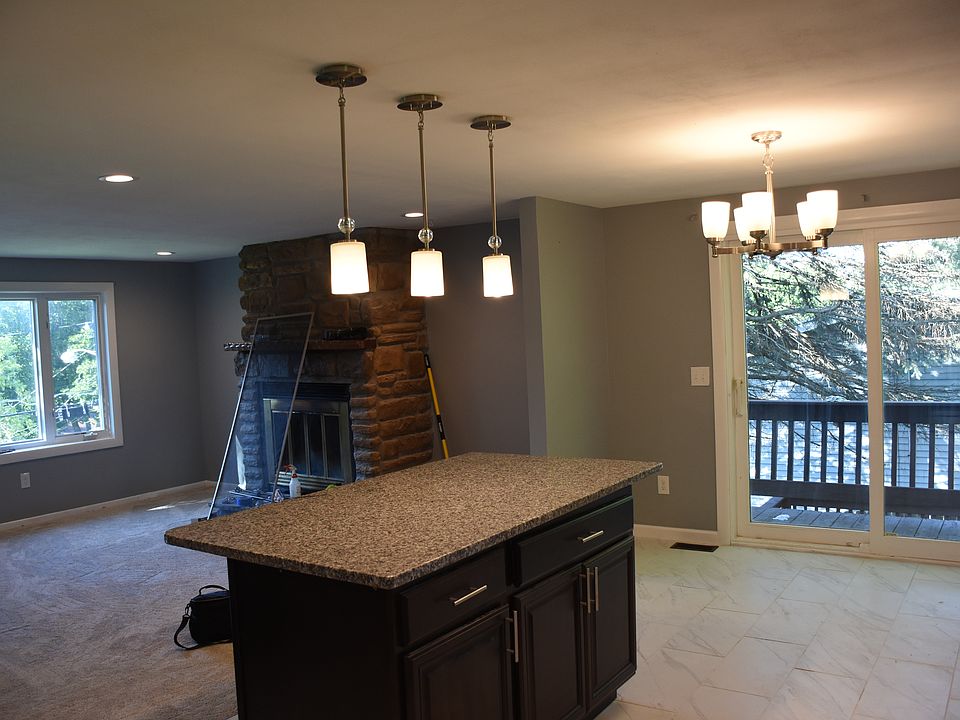 1st image of 416 Yorkshire Blvd