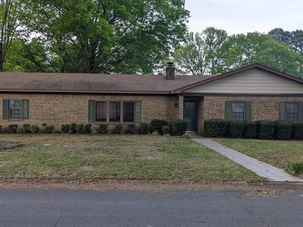 108 Liles Dr, Searcy, AR 72143