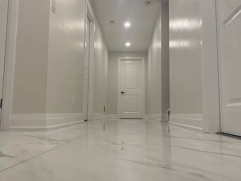 8 Fairlawn Ave #BASEMENT — Photo 2