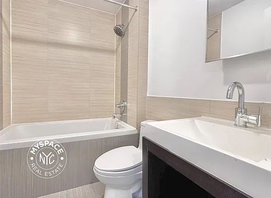 Rented by MySpaceNYC | media 15