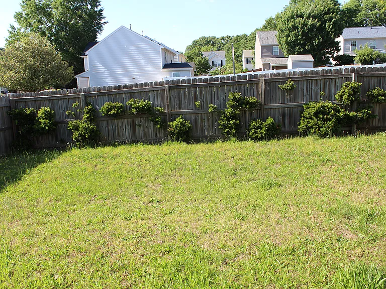 4305 Standing Rock Way — Photo 10