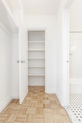 Rented by Olnick Organization | media 3