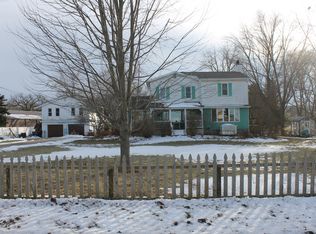 16038 Quigley Rd, Sycamore, IL 60178