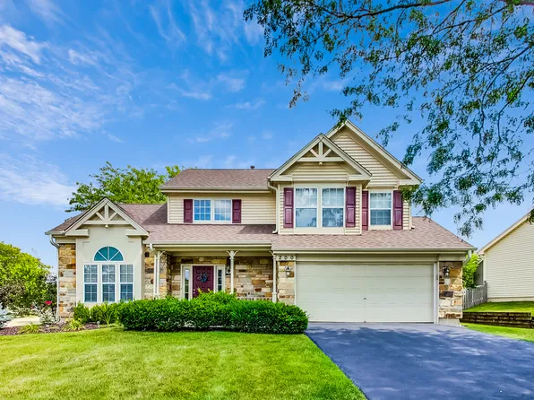 200 Churchill Ln, Aurora, IL 60504