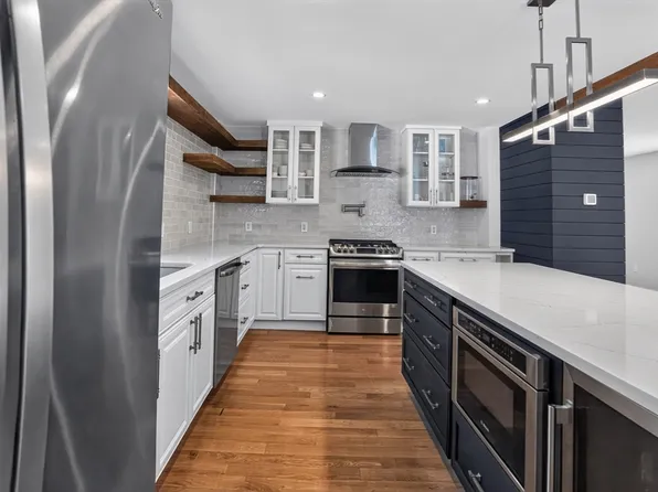 3 Crane St, Danvers, MA 01923