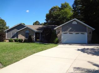 27 Harvest Ct, Glen Carbon, IL