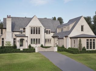 4921 Foxridge Dr, Raleigh, NC 27614