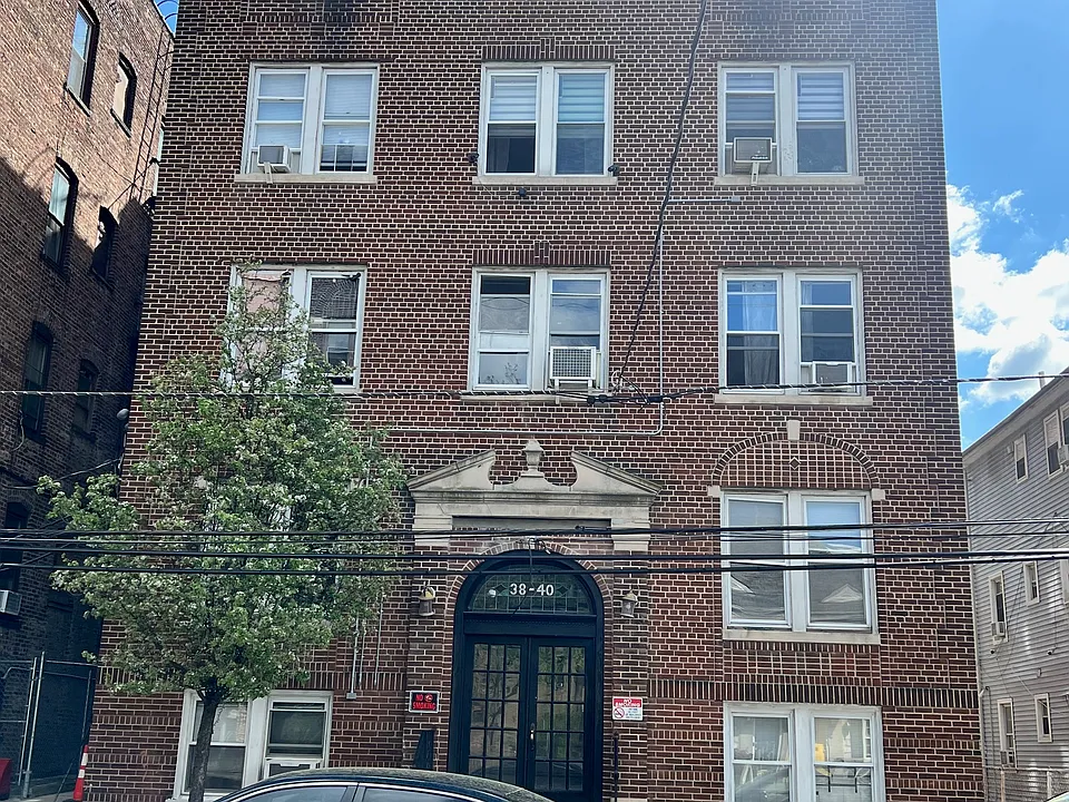 38-40 Kelly Parkway