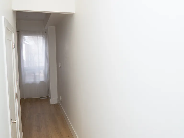 485 Cannon St E #ALL — Photo 2