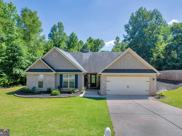 83 Coopers Hawk Ln, Jefferson, GA 30549