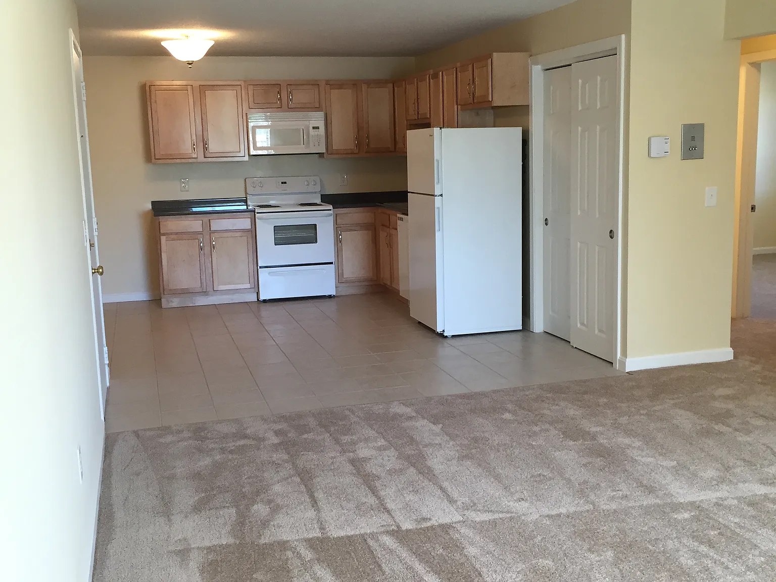 2 Pineland Avenue — Photo 4