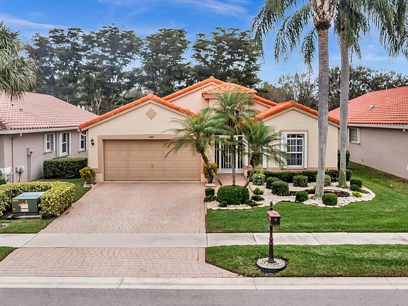 3rd image of 6840 Lismore Avenue