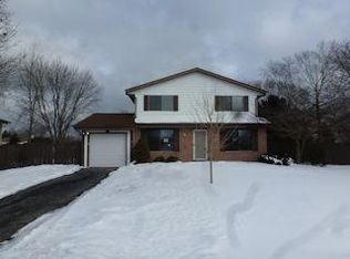 6703 Cliffside Dr, Racine, WI 53402