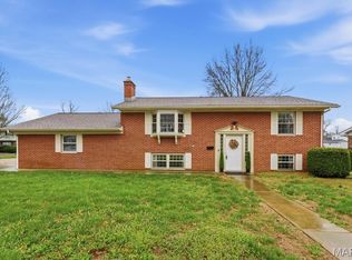 306 W Patterson St, Mascoutah, IL 62258