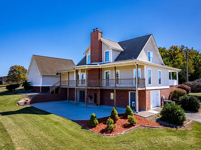 7794 Morganton Rd — Photo 4