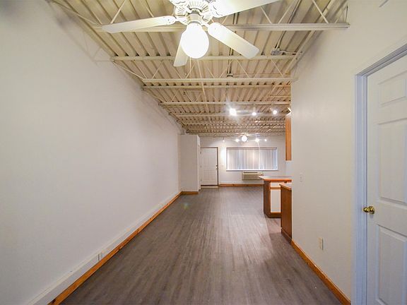 4th image of 1011 N Molly Ct