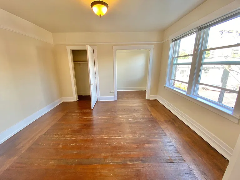 St Florence Apartments — Photo 9