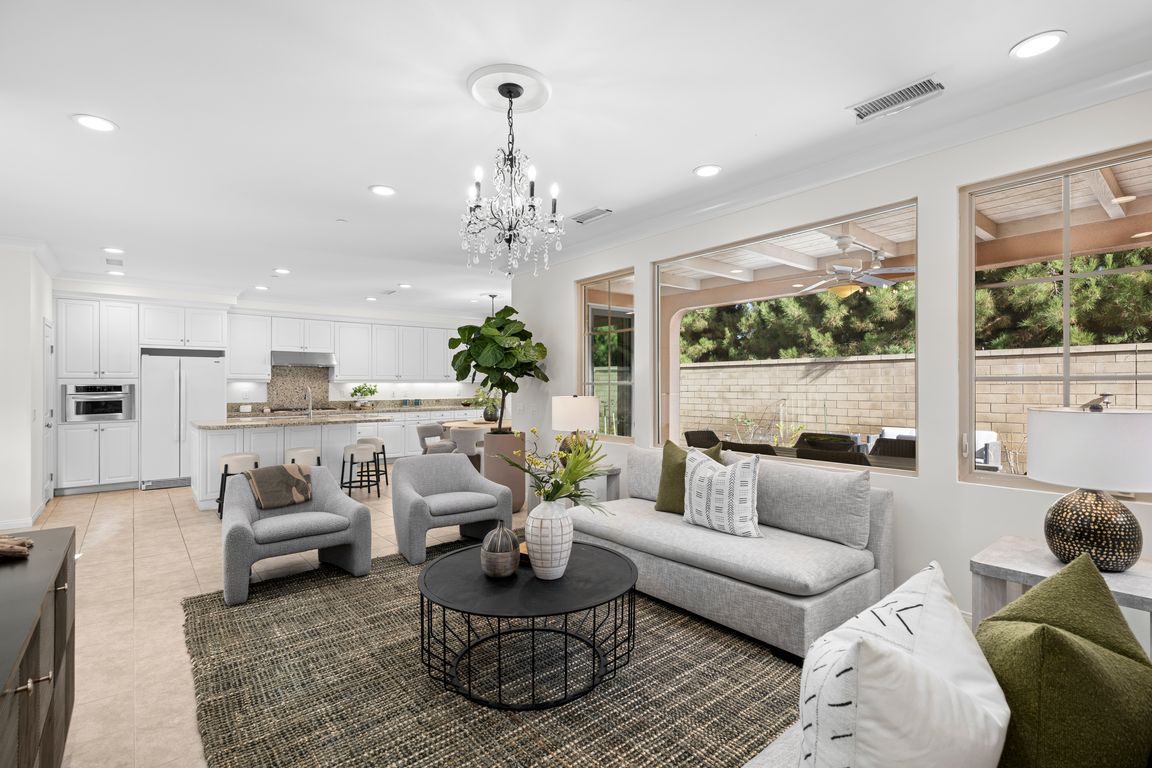 next background image