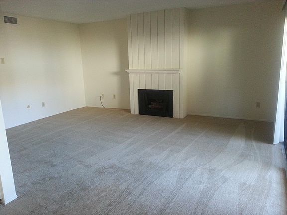 3rd image of 3813 Leland St