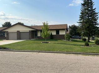 1623 Southridge Dr, Janesville, WI 53546