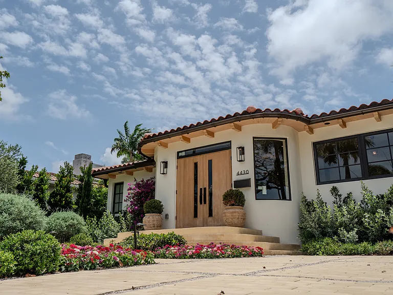 4430 Royal Palm Ave — Photo 49