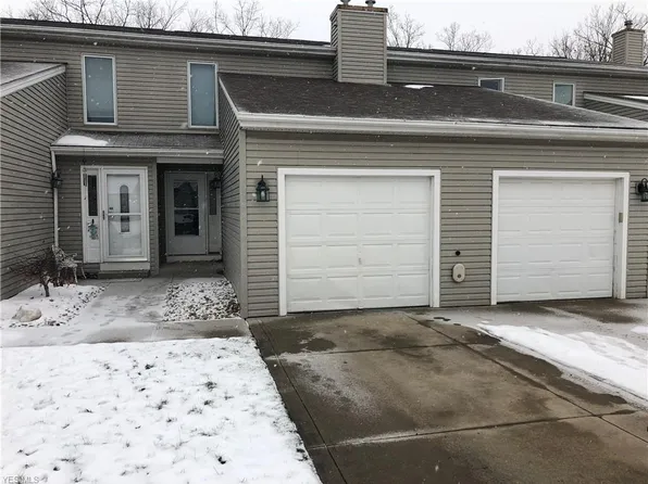 144 Maria Dr #15B, Bedford, OH 44146