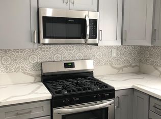 11890 Gale Ave #C, Hawthorne, CA 90250