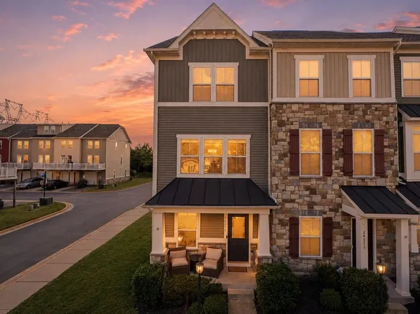 24877 Coats Sq, Aldie, VA 20105