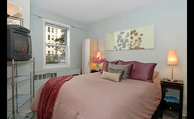 Sold by Douglas Elliman | media 39