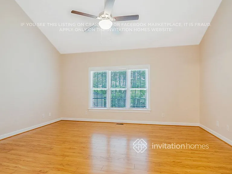405 Broadmoor Way — Photo 6