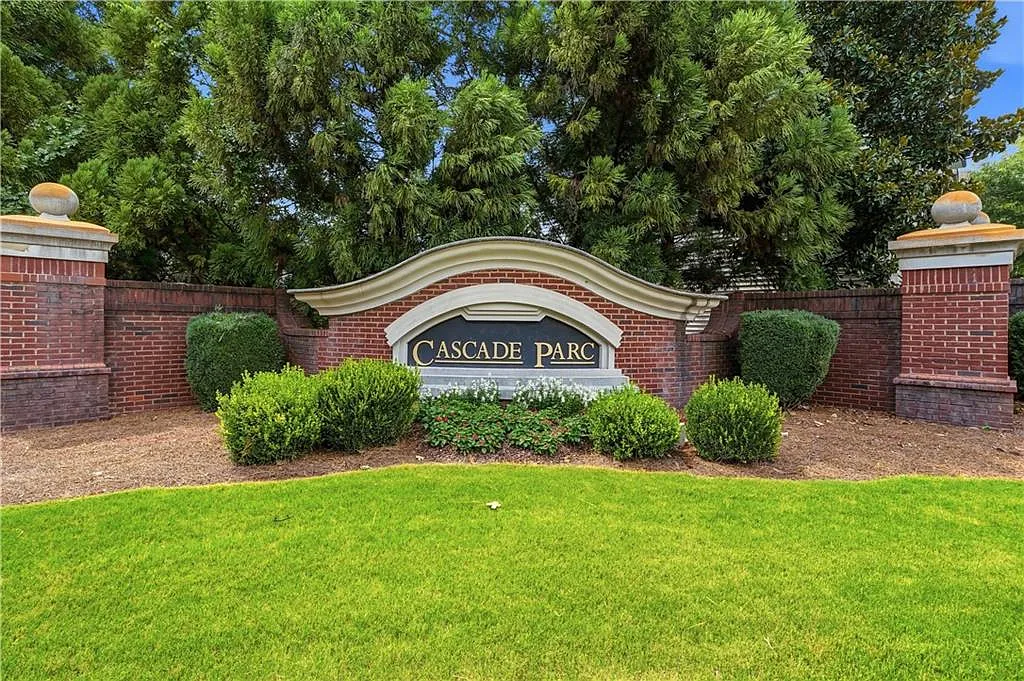2 bed, 2.5 bath, 1678 sqft, $1,900 — Photo 2