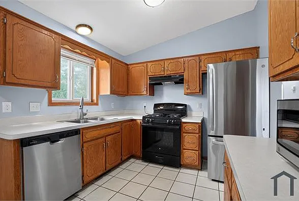 7240 Unity Ave — Photo 8