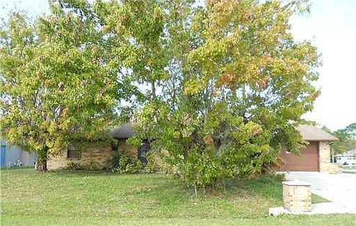 Home For Sale In Port Saint Lucie