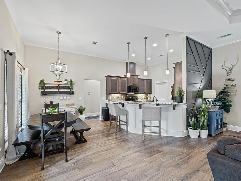 5945 W Cambridge Way — Photo 8