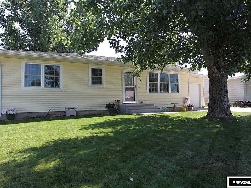 1st image of 801 S 16th St