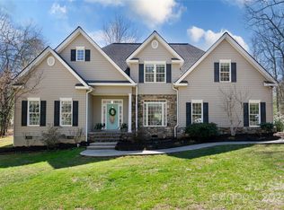 19 Alexander Crest Dr, Fairview, NC 28730