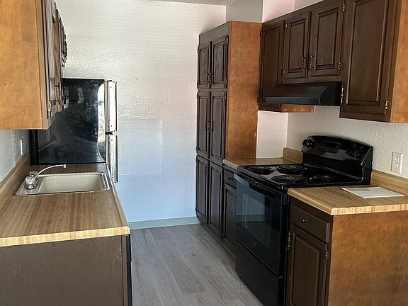 3rd image of 101 W Jordan St APT 2